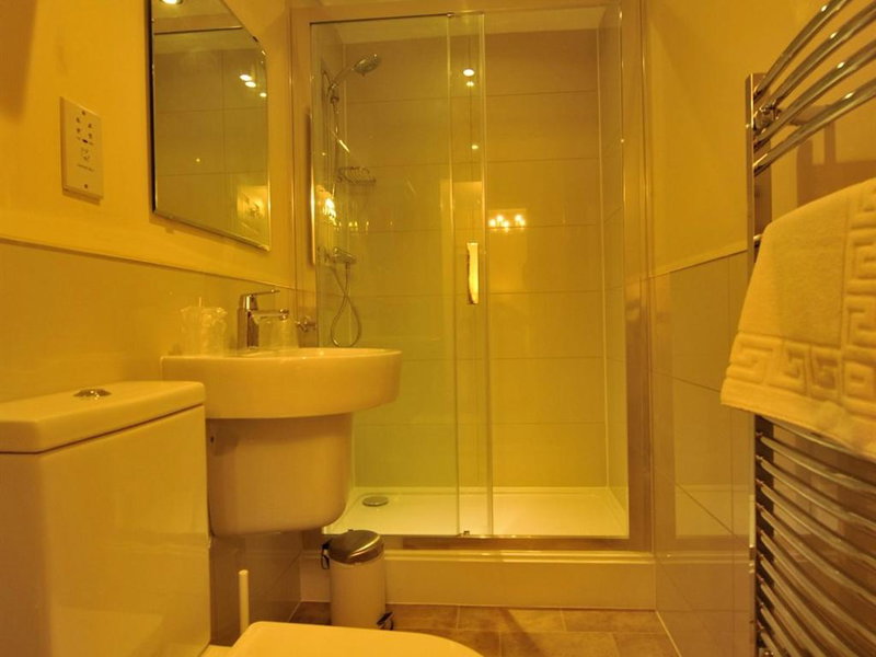 Gail’s Guest House, Barry, United Kingdom