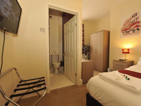 Gail’s Guest House, Barry, United Kingdom