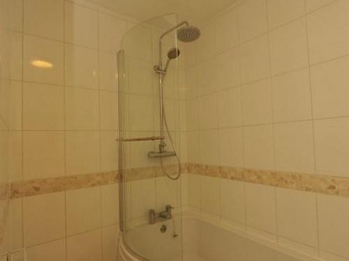 Gail’s Guest House, Barry, United Kingdom