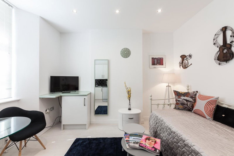 Central London Apartment - Great Location, London, United Kingdom