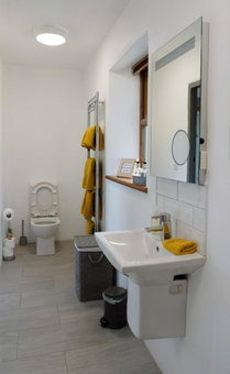 Kinbane Self Catering Cottages - 'Makem's Cottage', Ballycastle, United Kingdom