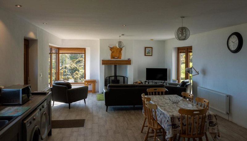 Kinbane Self Catering Cottages - 'Makem's Cottage', Ballycastle, United Kingdom