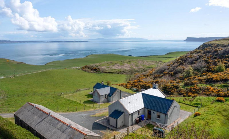 Kinbane Self Catering Cottages - 'Makem's Cottage', Ballycastle, United Kingdom