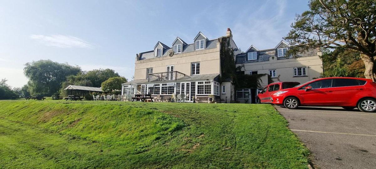 Hotel · Valley View Lodges, Liskeard