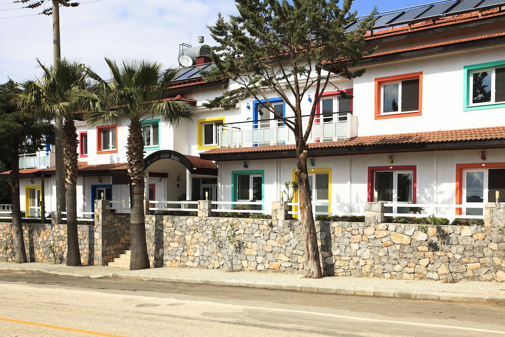 Hotel · Konfor Suite Otel, Fethiye
