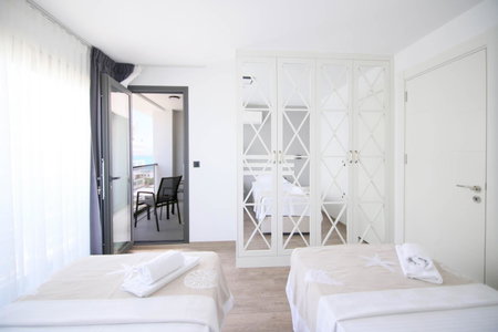 Krem Marin Otel, Cesme, Turkey
