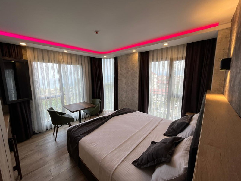 Avni Bey Otel, Araklı, Turkey
