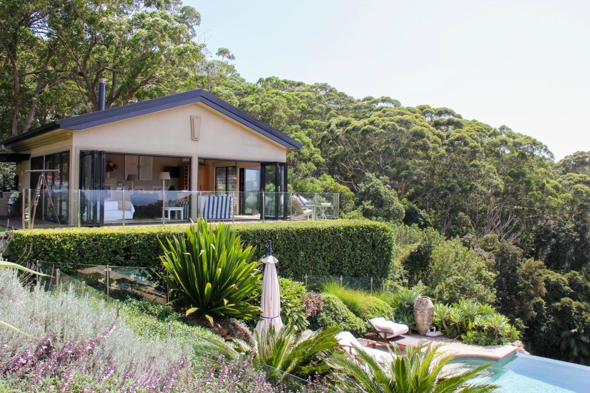 The Outlook Cabana, Australia