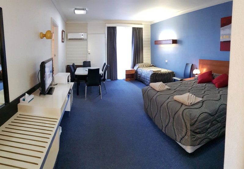 Amber Court Motor Inn, Coonabarabran, Australia