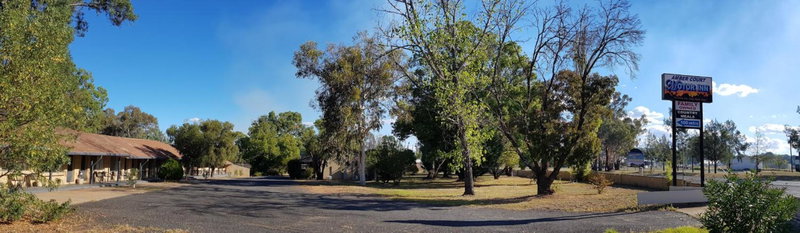 Amber Court Motor Inn, Coonabarabran, Australia