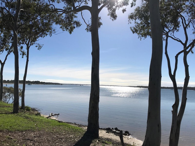 Kingfisher Caravan Park, Tin Can Bay, Australia