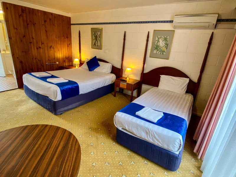 Snow Season Motor Inn, Cooma, Australia