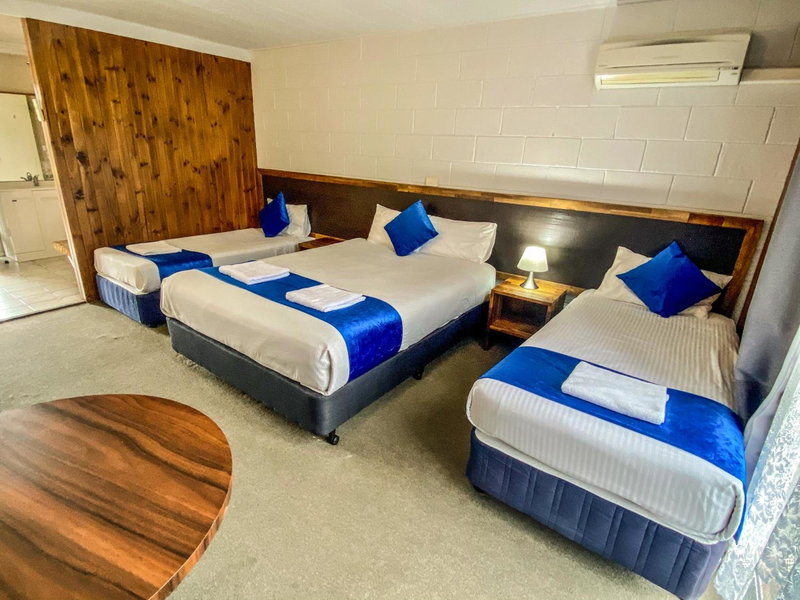 Snow Season Motor Inn, Cooma, Australia