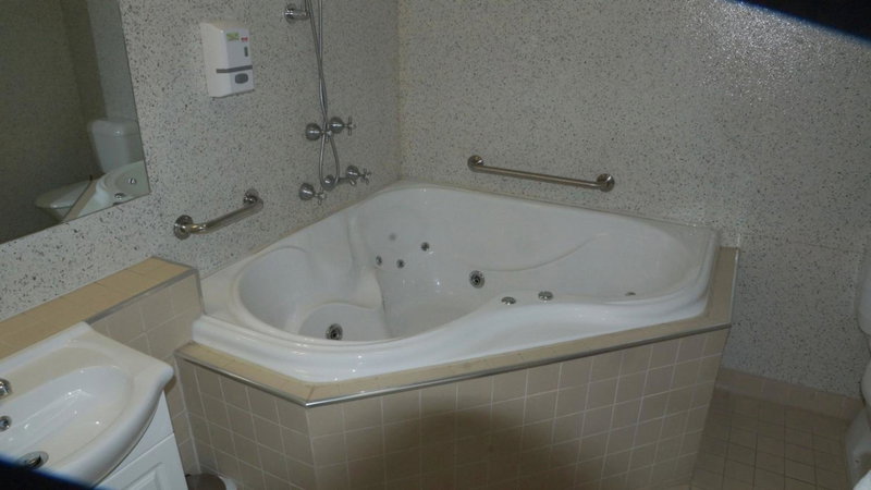 Golden Leaf Motel, Myrtleford, Australia