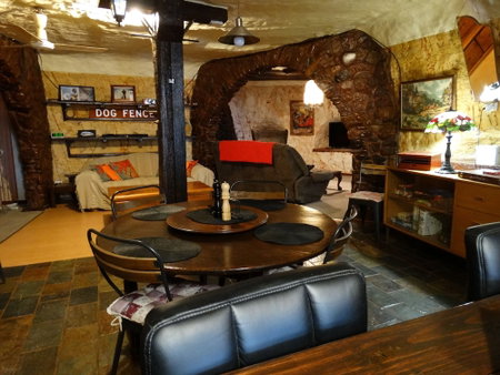 Di's Dugouts, Coober Pedy, Australia