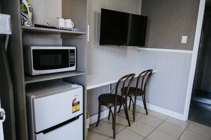 Rix Hotel Motel, Charters Towers, Australia