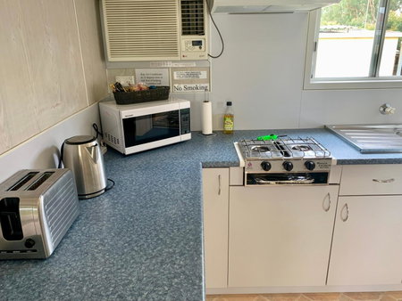 Cootamundra Caravan Park, Cootamundra, Australia