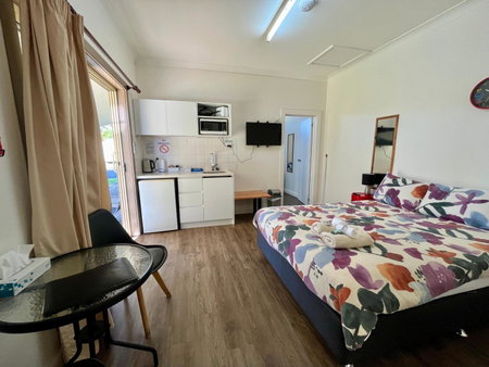 Cootamundra Caravan Park, Cootamundra, Australia