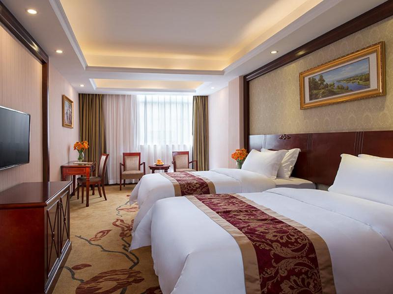 Vienna Hotel Shenzhen Guanlan Tangren Street, Bao'an, China
