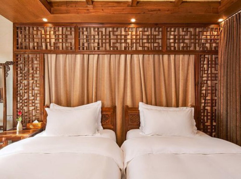 Floral Hotel Fantu, Lijiang, China