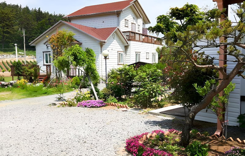 Taean Gold House Pension, Taean, South Korea