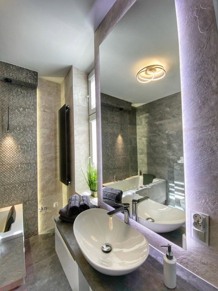 Apartament biały z jacuzzi, Kraków, Poland