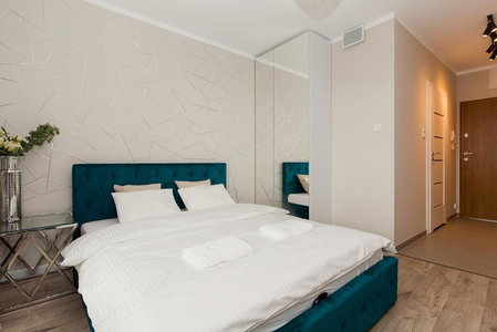 Warsaw To Be - Silver Apartment, Warsaw, Poland