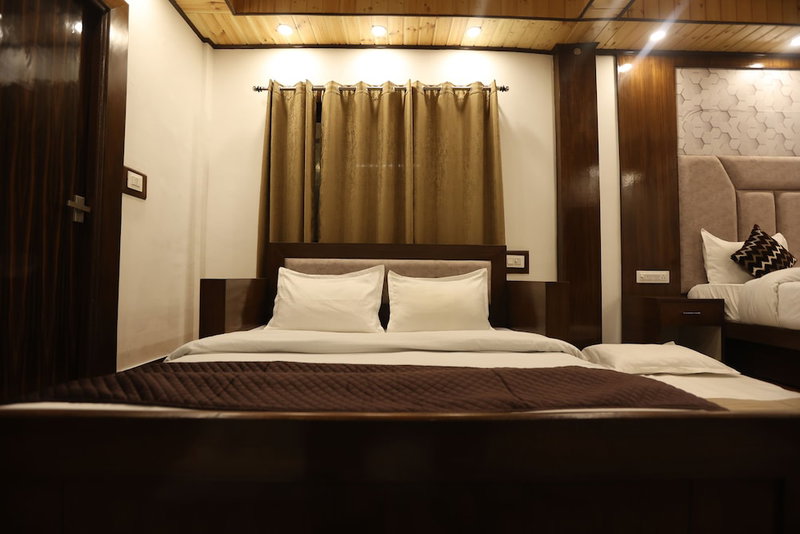 StudioZ Paradise Hills Mussoorie, Dehradun, India