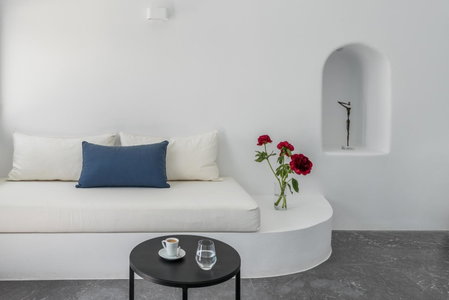 Chelidonia Luxury Suites, Oia, Greece