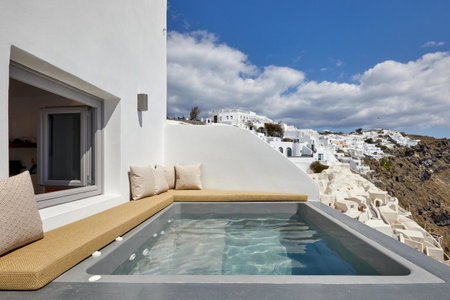 Allure Breeze Suites, Oia, Greece