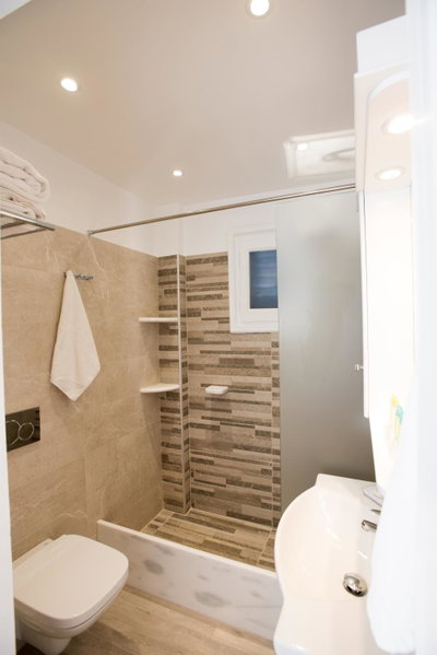 Filoxenia Apartments, Ornos, Greece