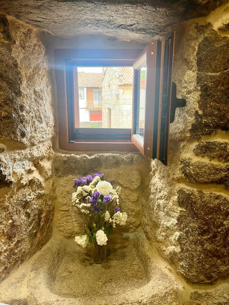 Casinhas da Capela, Tourém, Portugal