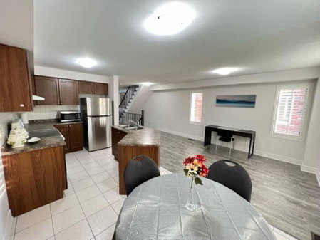 Beautiful Vacation Home near Toronto Airport, Mississauga, Canada