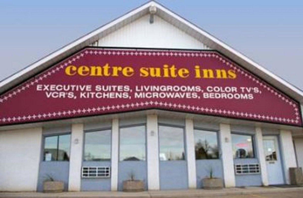 Centre Suite Inns Motel, Canada