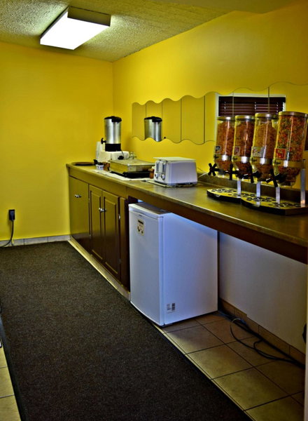 Centre Suite Inns Motel, Bonnyville, Canada