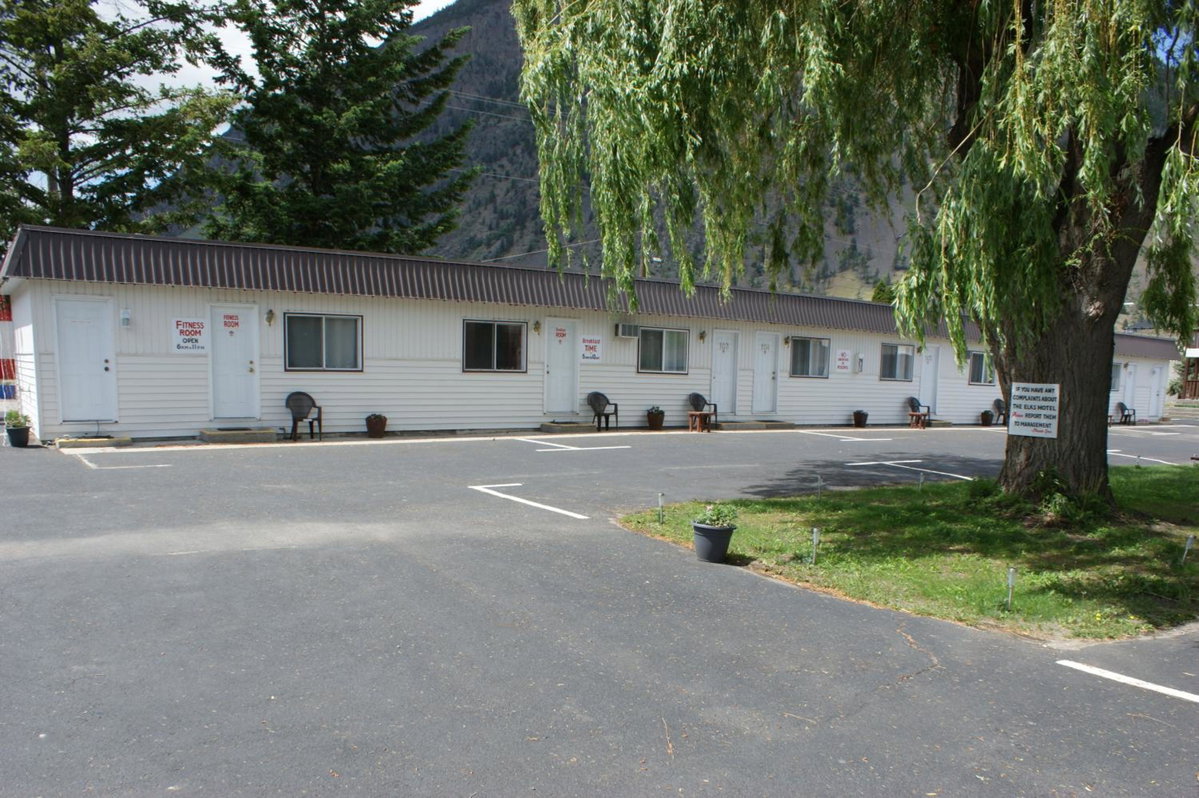 Elks Motel, Canada
