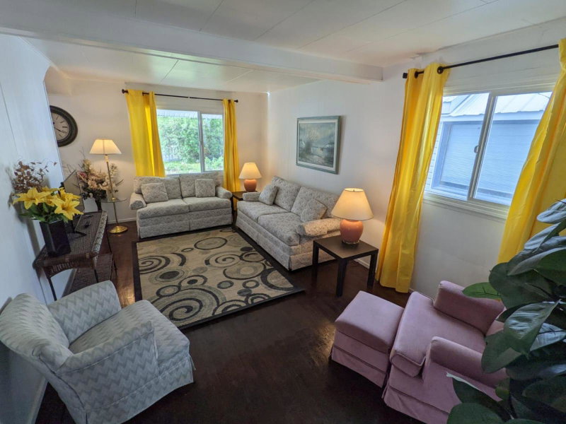 Deerview Lodge & Cabins - Princeton BC, Princeton, Canada