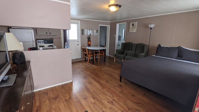 Deerview Lodge & Cabins - Princeton BC, Princeton, Canada