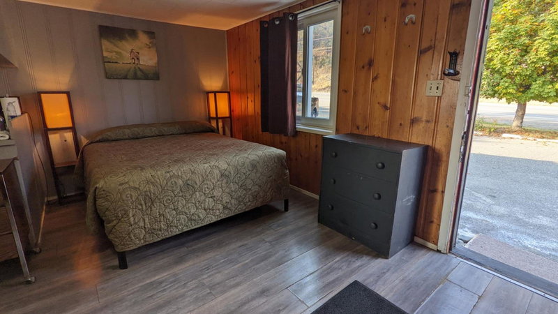 Deerview Lodge & Cabins - Princeton BC, Princeton, Canada