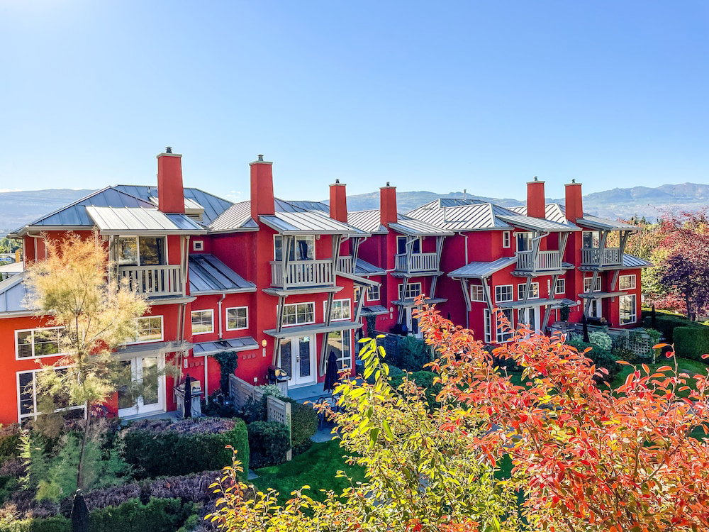 Villa's At Eldorado Resort, Canada