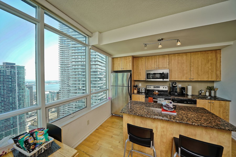 The Maple Boutique Suites, Toronto, Canada