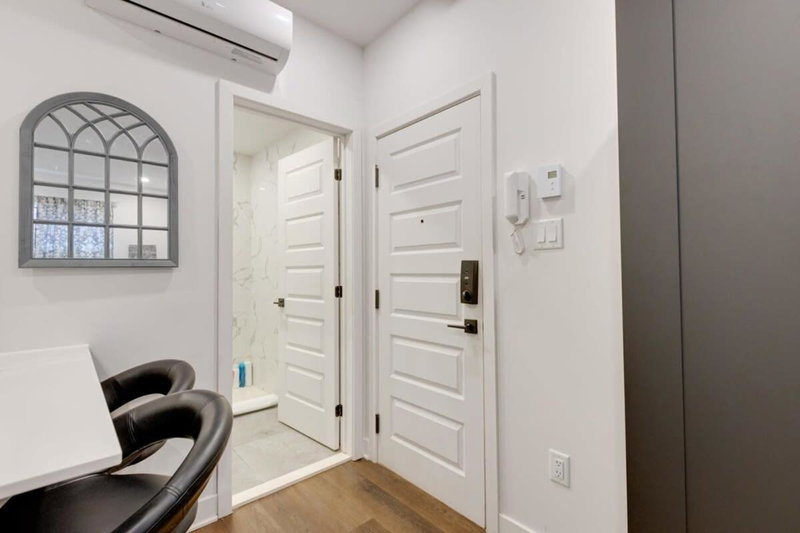 Le Mile End by M11 - Modern & Comfy Studio, Montréal, Canada
