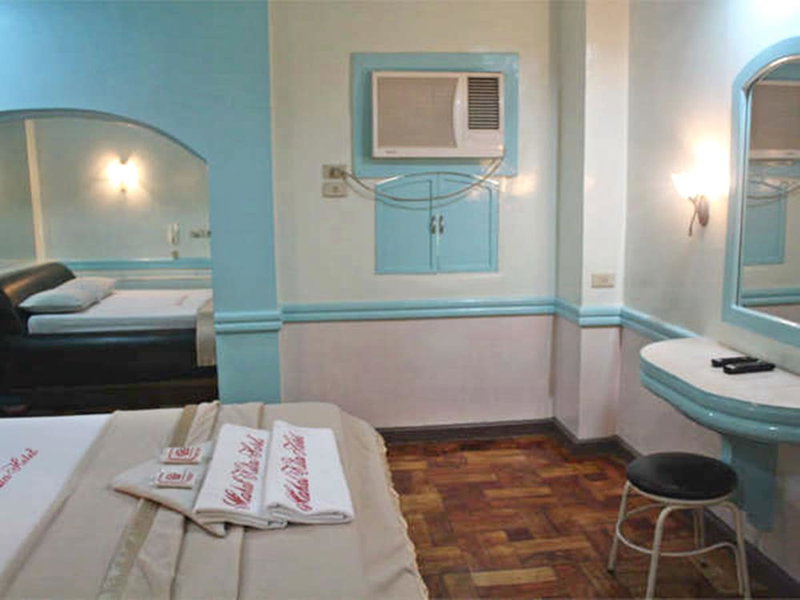 Mahal Kita Drive Inn, Pasay, Philippines