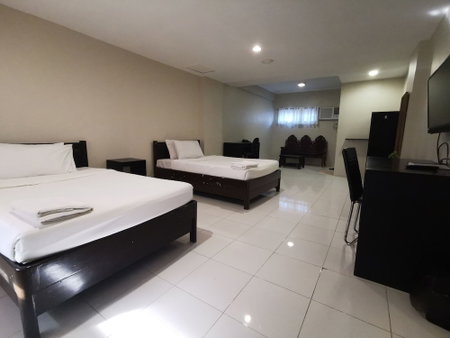 Kingsville Hotel, Cauayan, Philippines