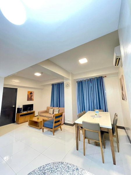 Mactan Newtown Condo by EJB, Punta Engaño, Philippines