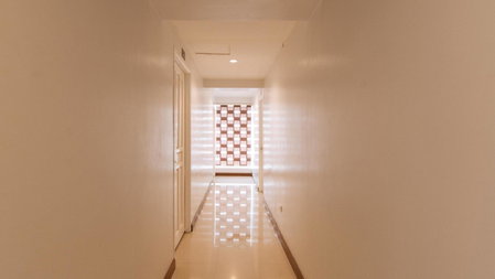 RedDoorz near Bambang Station, Manila, Philippines