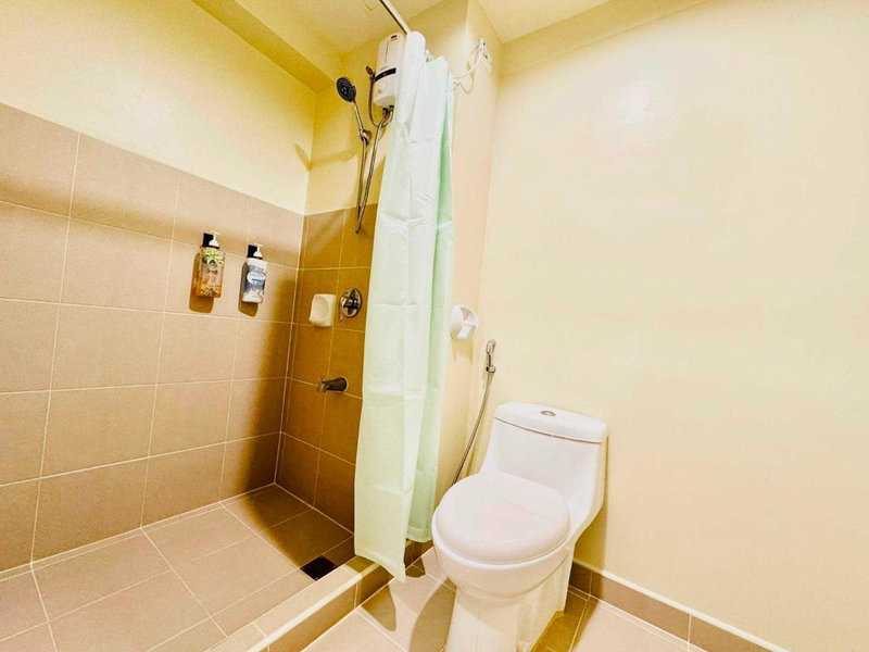Oyo 1080 the Best Inn, Carreta, Philippines