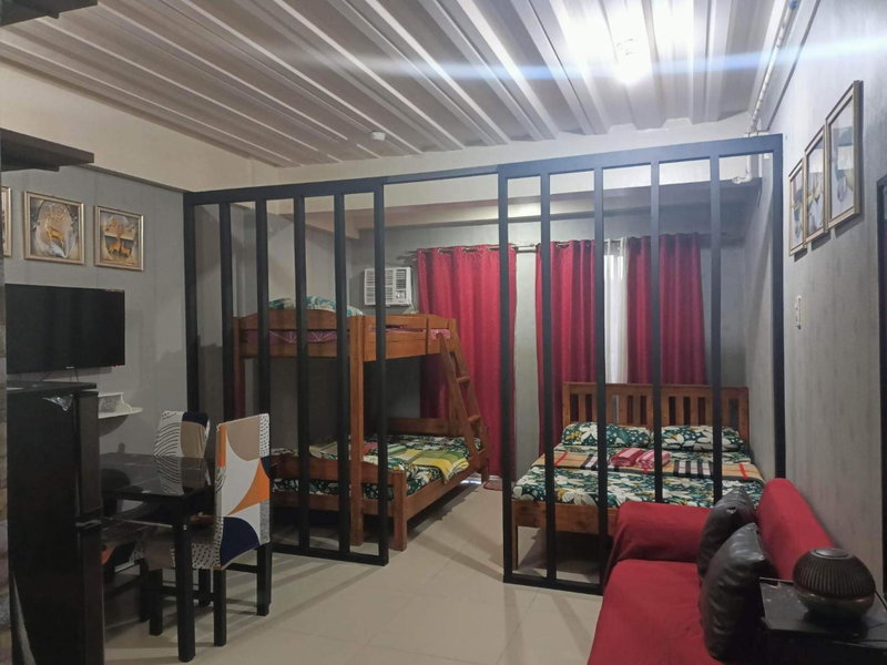 Vimelzu Mhavic Family Room, Manila, Philippines