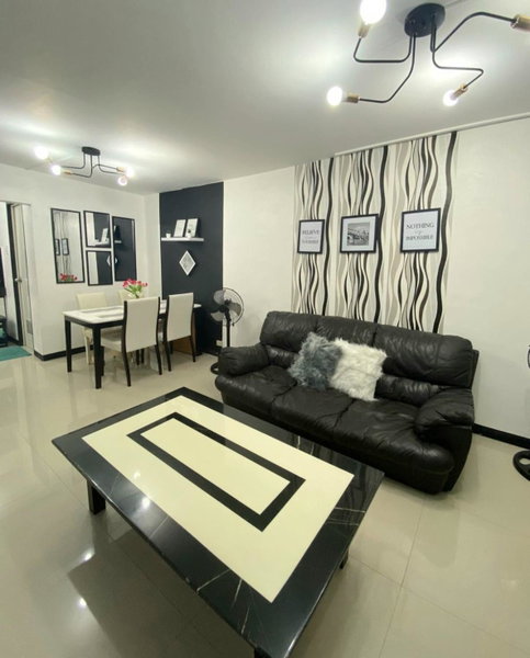 Balcony & 2BR TownHouse - near Clark Airport & Aqua Planet - TRP2, Angeles, Philippines