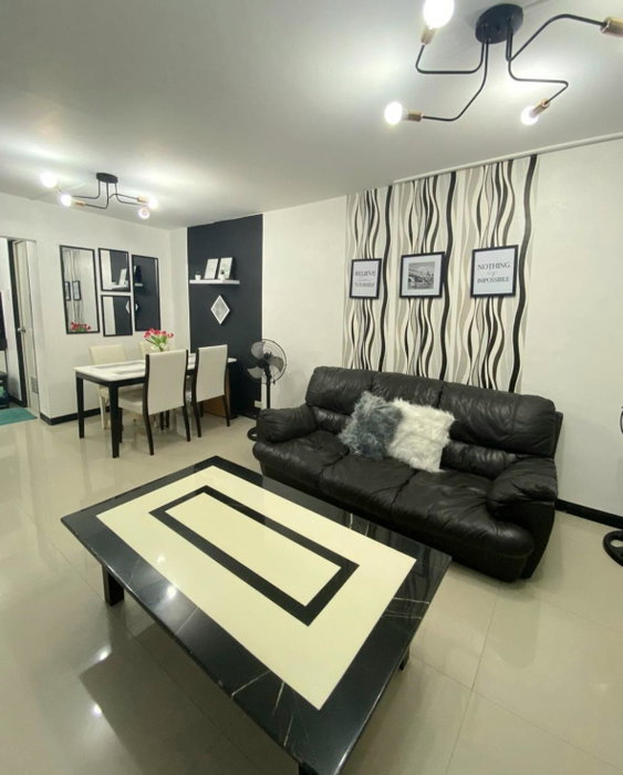Balcony & 2BR TownHouse - near Clark Airport & Aqua Planet - TRP2, Angeles, Philippines